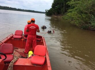 Bombeiros fazem buscas no Rio Branco para localizar policial desaparecido