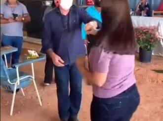 A Saúde continua na UTI e Denarium aglomerando e dançando no interior