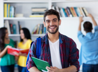 Projeto busca reconhecer estágio como experiência profissional