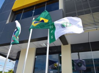 Servidores efetivos denunciam cabide de emprego na Defensoria