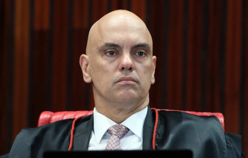 Ministro critica e vota pela ilegalidade de lei que libera garimpo em RR