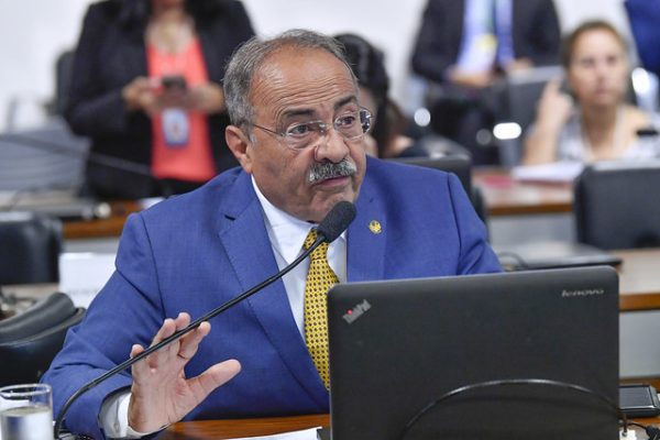 Chico Rodrigues é condenado a pagar dívida eleitoral de R$ 320 mil