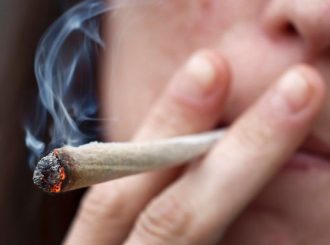 IBGE: 8,7% dos estudantes de 13 a 17 anos em RR já usaram maconha