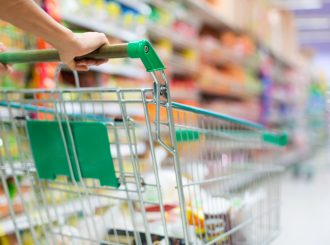 Preço da cesta básica de alimentos cai em 24 capitais, diz pesquisa