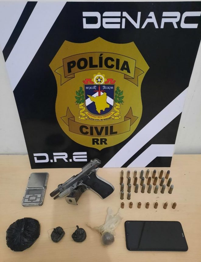 Polícia Civil apreende droga, arma e munições em guarda-roupa