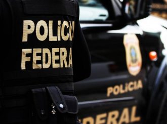 Caso Romano: policial civil alvo de operação recebeu ordem para monitorar carros da PF