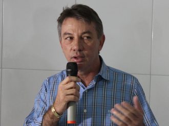 Não deu o reajuste dos professores e pode ter greve