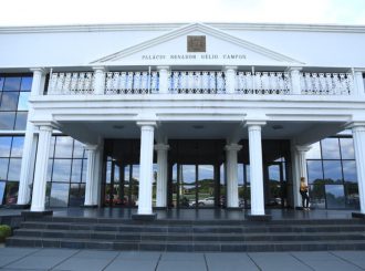 Servidores do Estado não receberam reajuste atrasado desde 2015