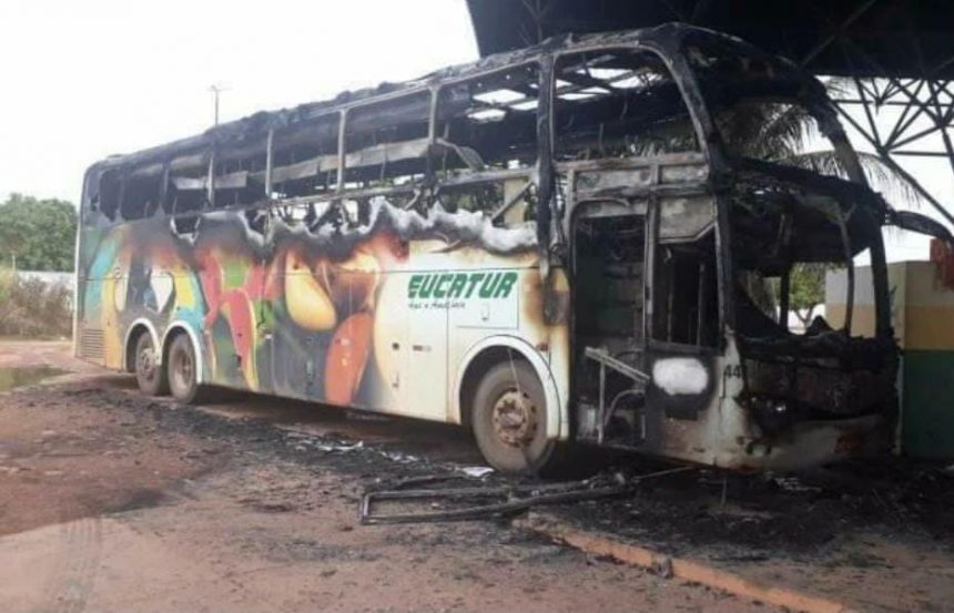 Incêndio atinge ônibus na rodoviária de Rorainópolis 