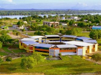 Denúncia diz que prefeitura de Caracaraí deixou mais de 300 alunos sem kit alimentação