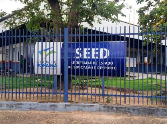 Tuxauas de 20 comunidades assinam carta de repúdio à Seed por demissão de gestor de escola indígena do Manoá: ‘desrespeito’