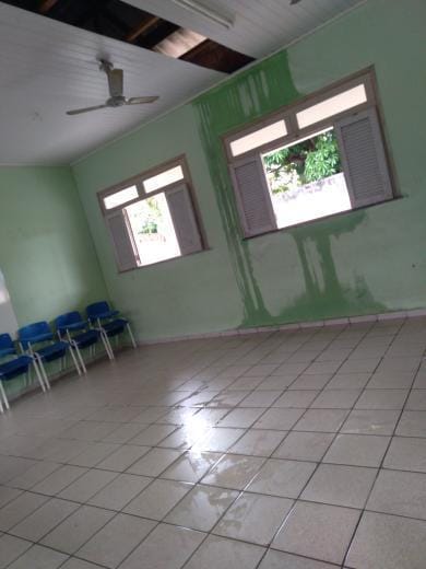 Mãe de alunos denuncia condições precárias de escola estadual no Cantá