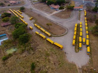 Transporte escolar quebra toda semana e prejudica alunos que moram em vicinais de Iracema