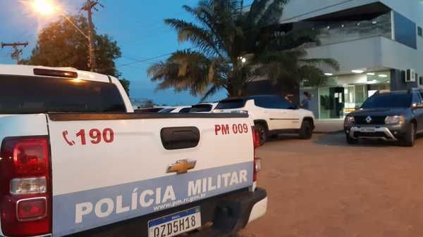 Criança de quatro anos fica ferida após disparos de arma de fogo em lanchonete no bairro Alvorada