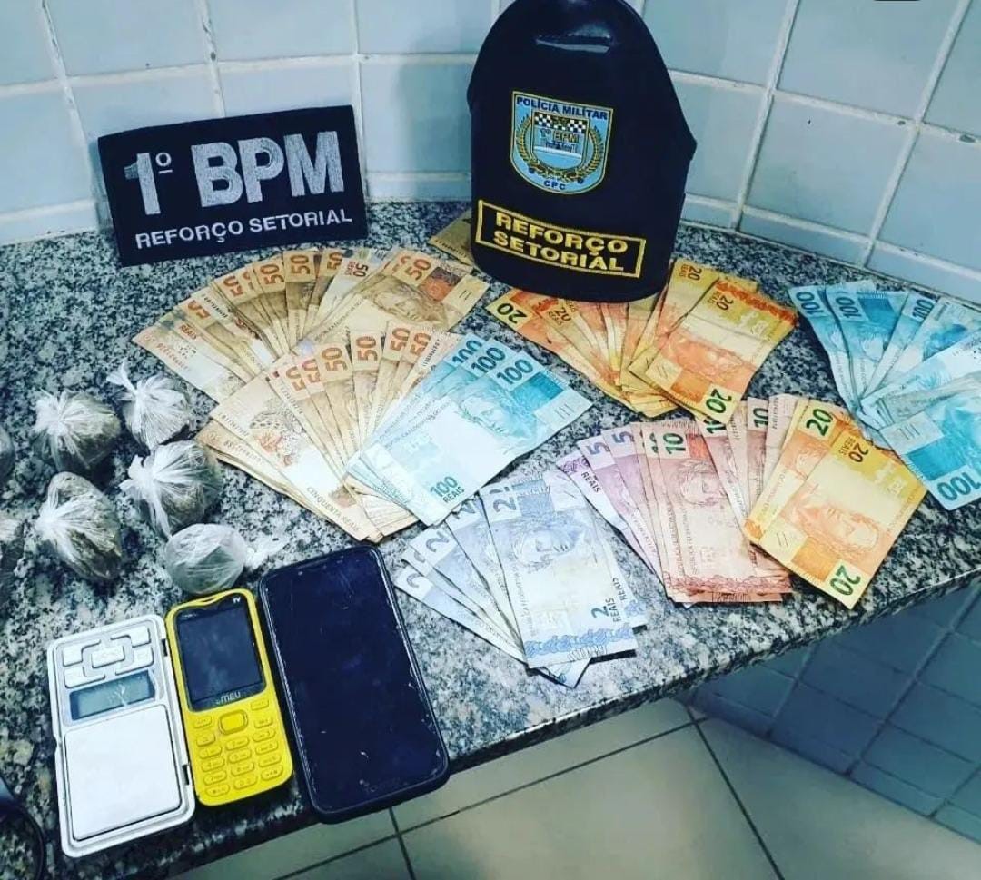 Homem tenta fugir ao ver viatura da PM mas acaba preso por tráfico de drogas em RR