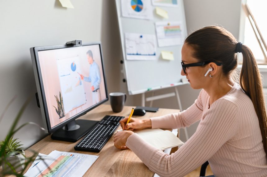 Projeto oferece mentoria em liderança por meio de programa para mulheres