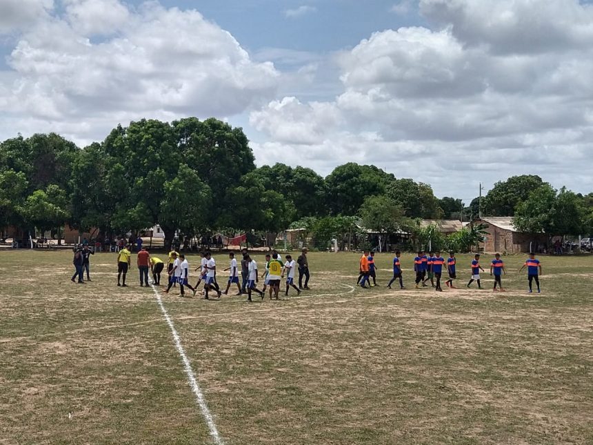 Prefeitura  reúne 17 comunidades indígenas na I Copa Macuxi de Futebol