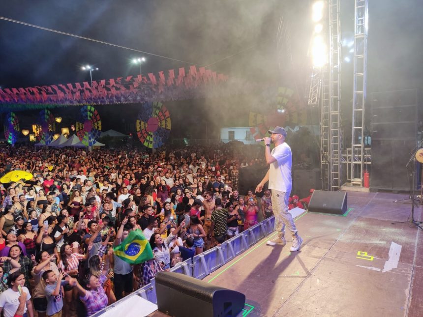 Boa Vista Junina: show de Uendel Pinheiro agita 5ª noite de arraial