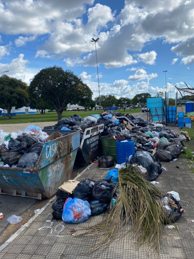 Quadrilheiro reclama de acumulo de lixo em arraial do Parque Anauá
