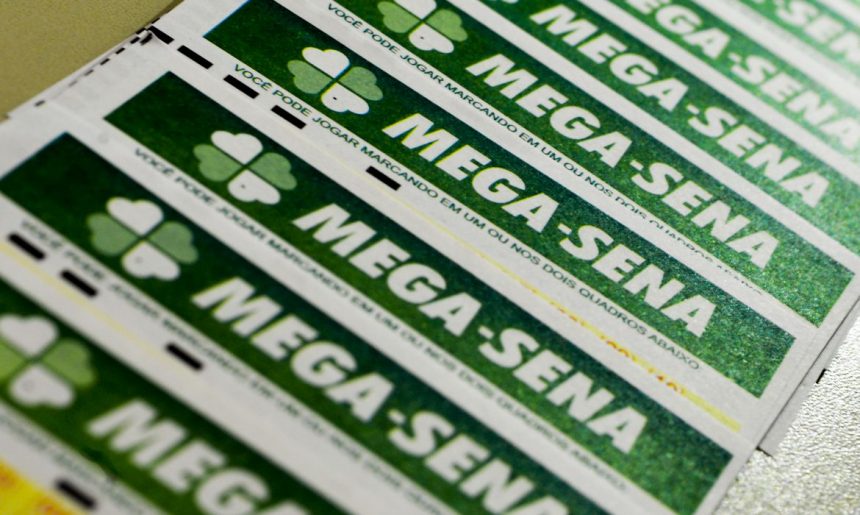 Mega-Sena acumula e próximo prêmio deve pagar R$ 45 milhões