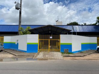 Governo demora para concluir reforma de escola e prejudica alunos