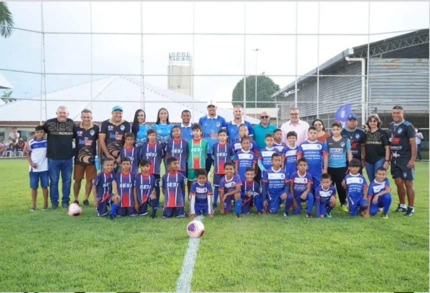 Escolinha de futebol do Sesi está com inscrições abertas para crianças de 7 a 14 anos