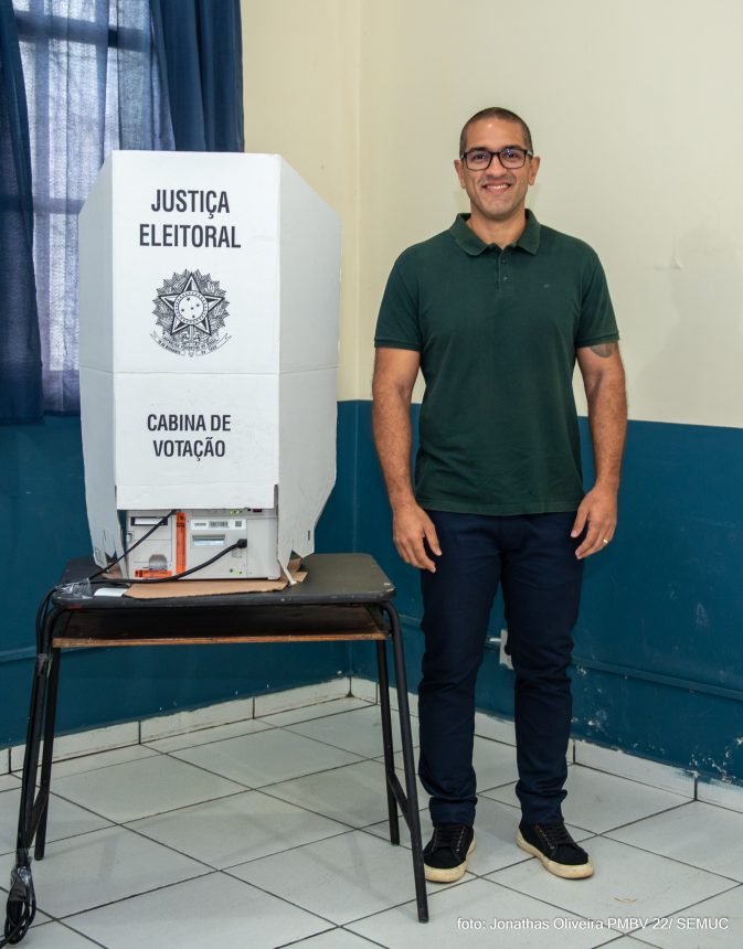 “É o nosso voto que vai definir o futuro da nação brasileira”, disse o prefeito Arthur Henrique