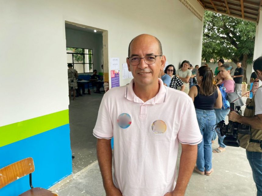 Fábio Almeida vota em Boa Vista e critica Denarium por situação das estradas