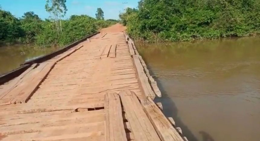 Morador de Alto Alegre relata situação de ponte na RR-342: ‘está para cair’