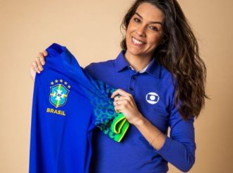 Renata Silveira se torna a primeira mulher a narrar um jogo da Copa do Mundo na TV aberta