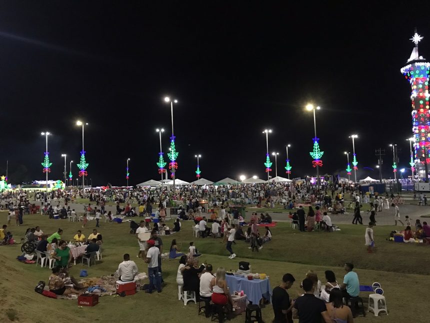 Réveillon: queima de fogos durante virada de ano no Parque do Rio Branco atrai boavistenses até mirante