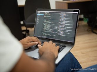 Divulgou lista de aprovados no programa de residência em TIC