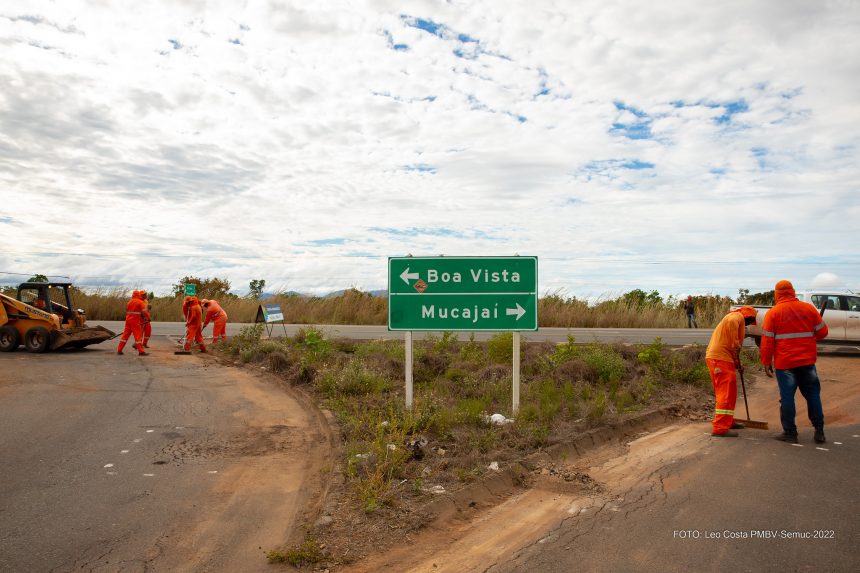 Cerca de 8 km da vicinal Água Boa são recuperados para facilitar acesso na região