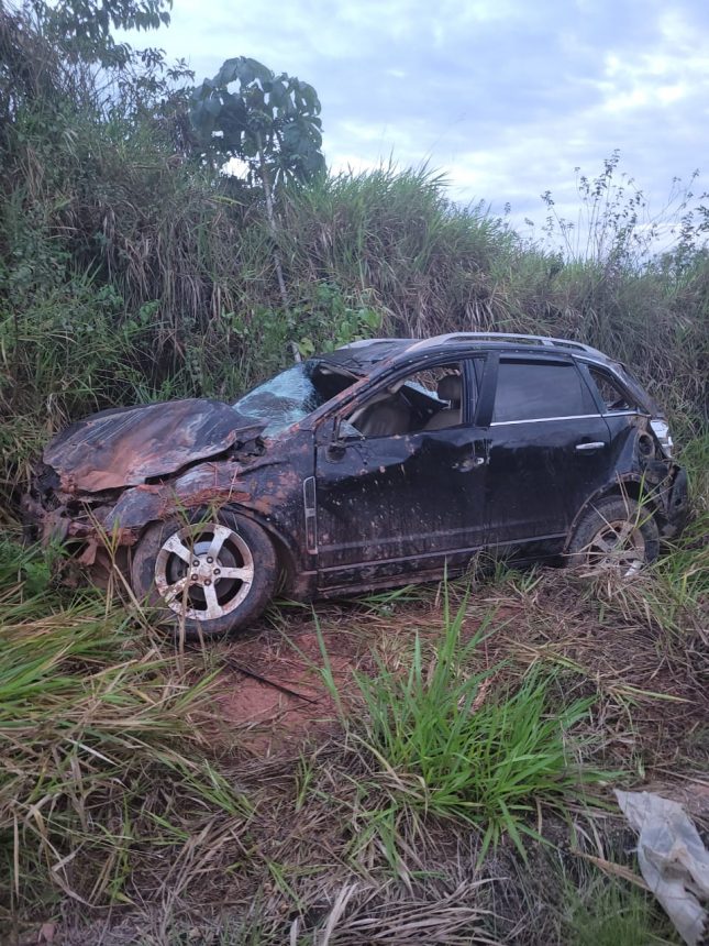 Homem morre após ser arremessado de veículo durante capotamento na RR-325