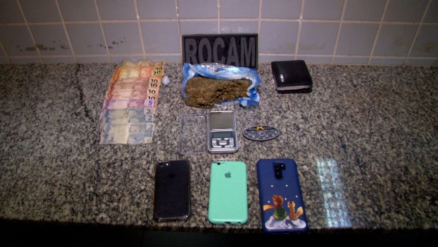 Cinco pessoas são presas com supermaconha após tentarem fugir da polícia no bairro Mecejana