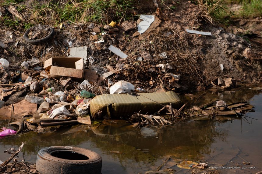 Descarte de lixo de forma incorreta favorece a proliferação de doenças, alerta Prefeitura de Boa Vista