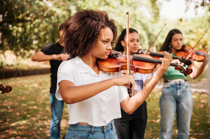 Instituto Boa Vista de Música oferta aulas de instrumentos para crianças e adolescentes