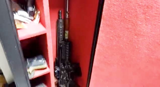 Polícia Federal encontra arsenal em residência durante operação; veja vídeo