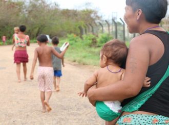 Garimpo ilegal ainda ameaça saúde em território Yanomami