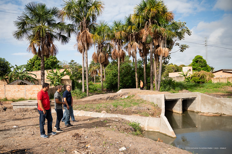Bairros da Zona Oeste de Boa Vista recebem obras de drenagem, asfalto e urbanização