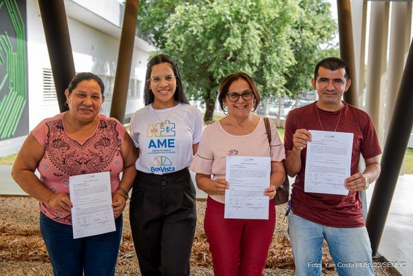 Empreendedores de Boa Vista comemoram assinatura de contratos para liberação das linhas de crédito