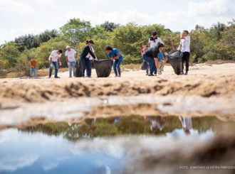 Projeto Praia Limpa retorna ações de conscientização sobre importância da preservação do meio ambiente