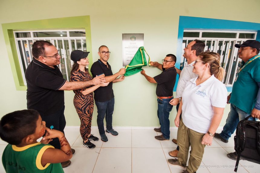 Prefeitura de Boa Vista inaugura quadra poliesportiva em escola indígena na Serra do Truaru