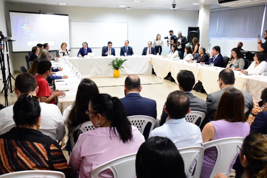 Evento discute política de atenção às pessoas em situação de rua