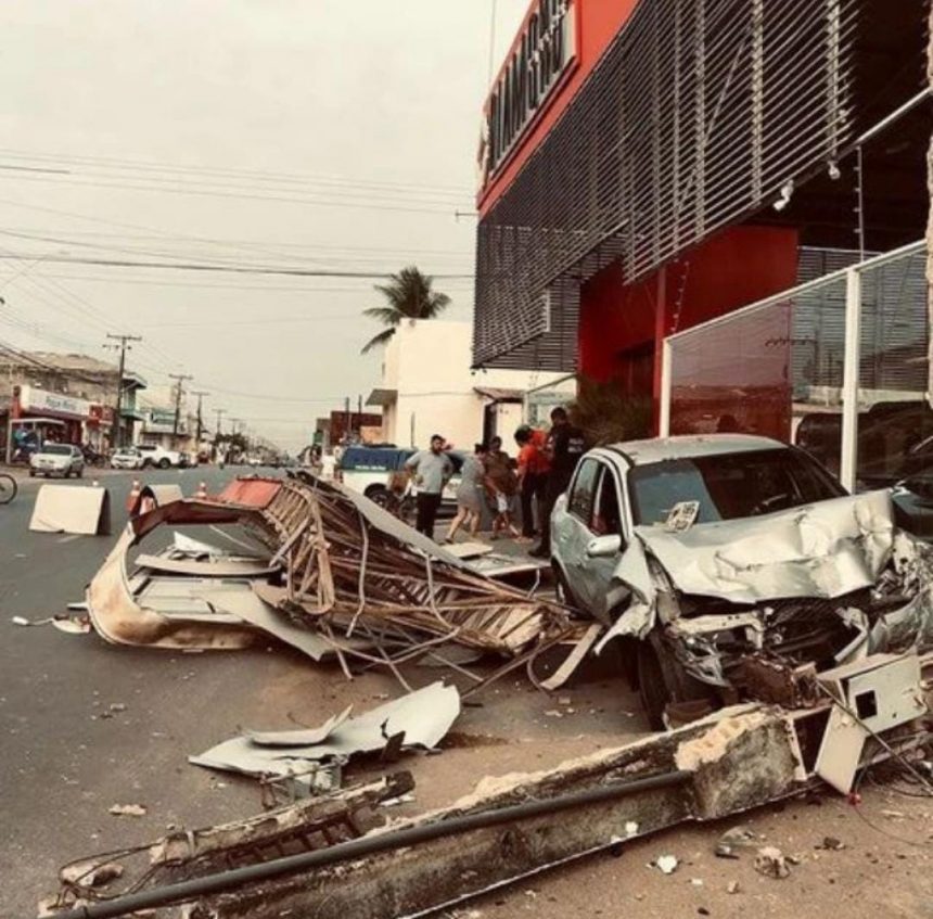 Motorista perde o controle do carro e colide em concessionária no bairro Buritis