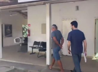 Foragido por posse ilegal de arma de fogo é preso no Santa Tereza