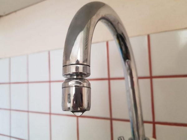 Rompimento de rede adutora compromete fornecimento de água em 10 bairros de Boa Vista