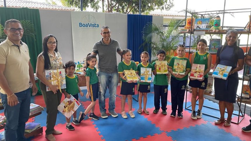 Programa Saber Igual: 72 toneladas de livros são entregues a alunos das escolas de Boa Vista