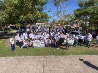 Professores de Rorainópolis entram em greve por tempo indeterminado