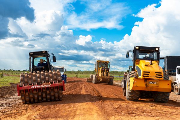 Mais de 150 km de estradas são recuperados na área rural de Boa Vista